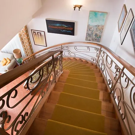 Villa Del Peloro *